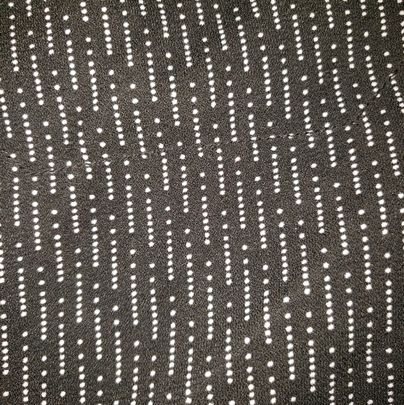 GAP Patterned Black Pants - Picture 3 of 4